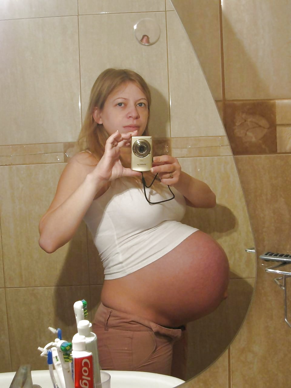 Pregnant pict gal