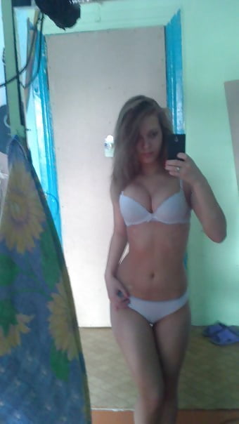 Teen bitch selfie mirror shots pict gal