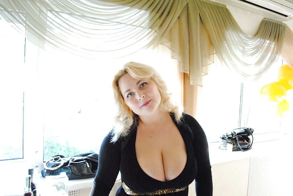 Смотрите Busty Russian Woman 2794 - 9 фотки на xHamster.com! xHamster - луч...