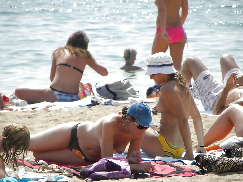 Beach Babes II pict gal