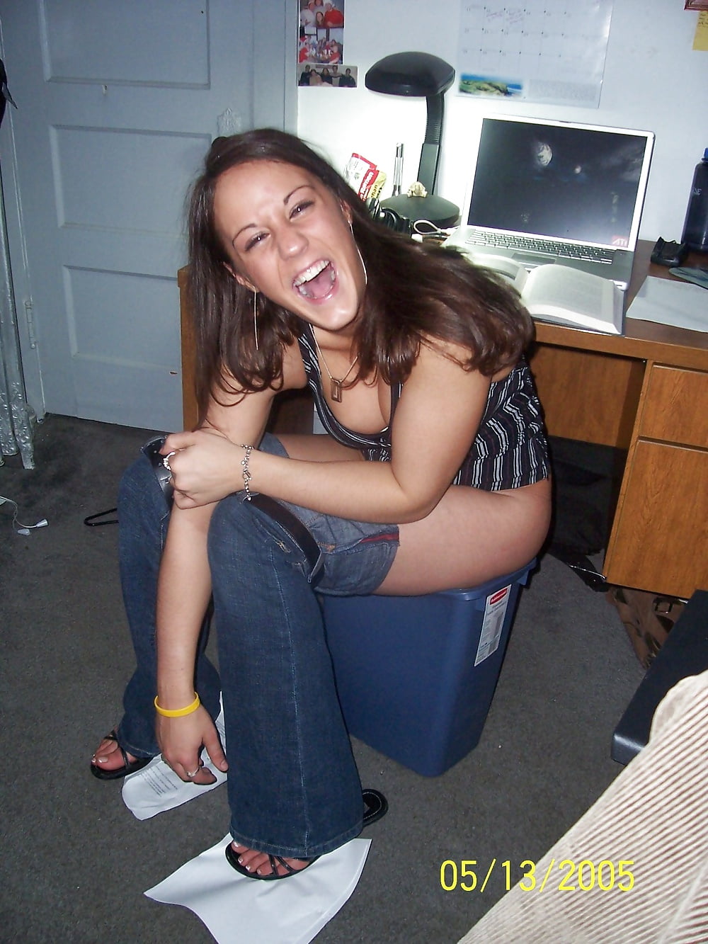 Voyeur, surprised pee-wild indoors pict gal
