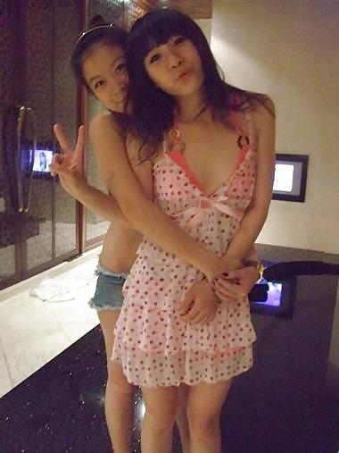 Mindy and Xue Ying are lonely and needs some dick pict gal