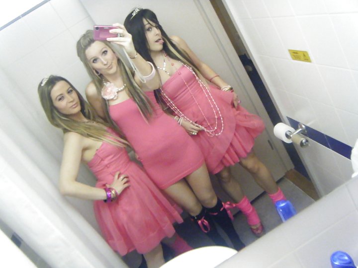 Me and my friends!!! Cum on theses pics please!!!xx pict gal