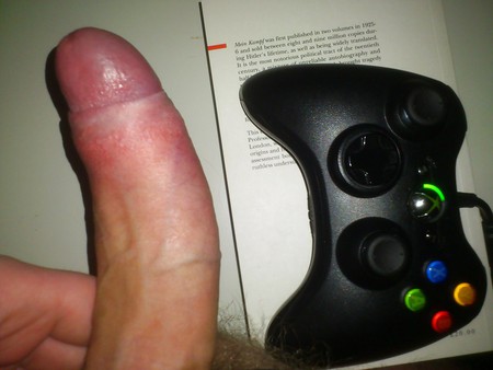 Me Vs Xbox Controller