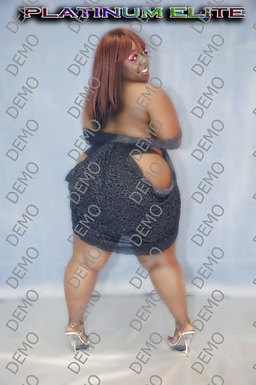 THICKA THAN A SNICKA 3- Dezera pict gal