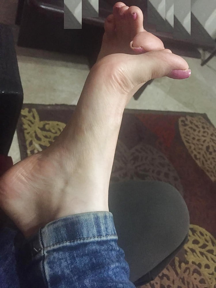 my wife feet and toes pict gal