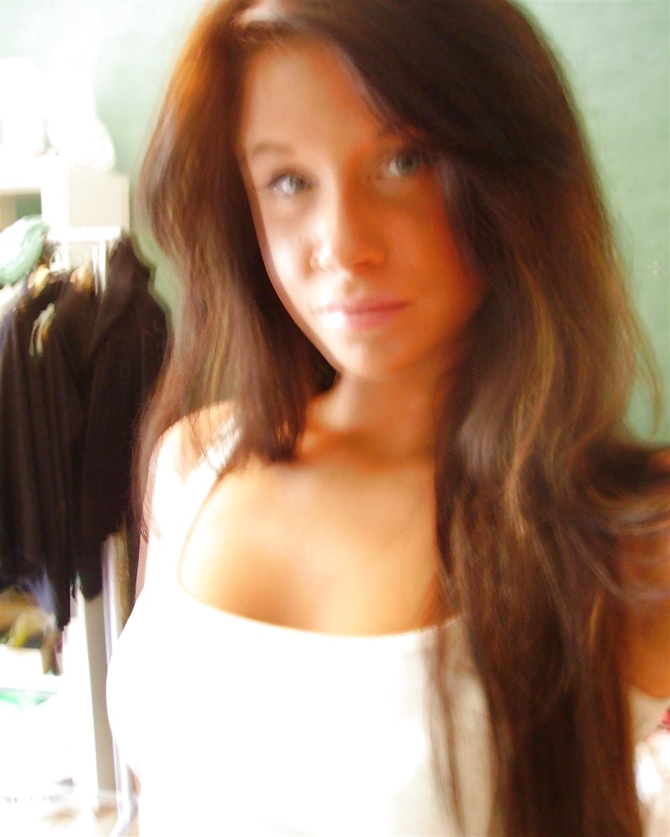 I love his provocative face pict gal