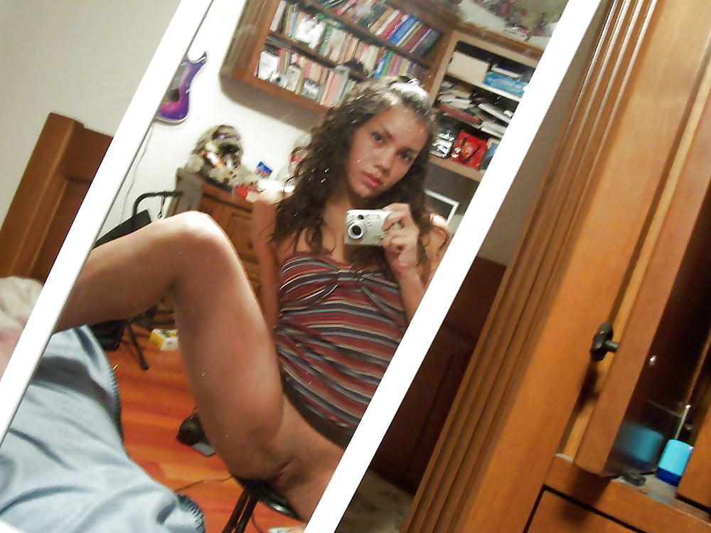 Silly Selfie Teen 29 pict gal