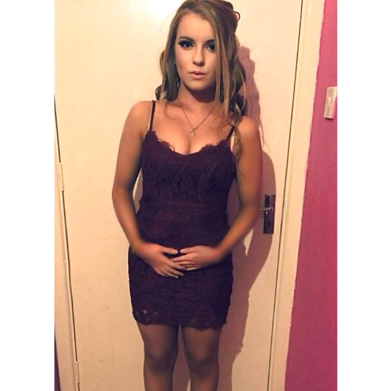 Sexy Chav Babes pict gal