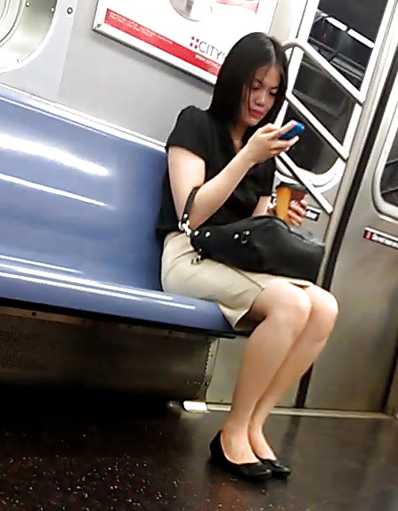 New York Subway Girls Asian pict gal