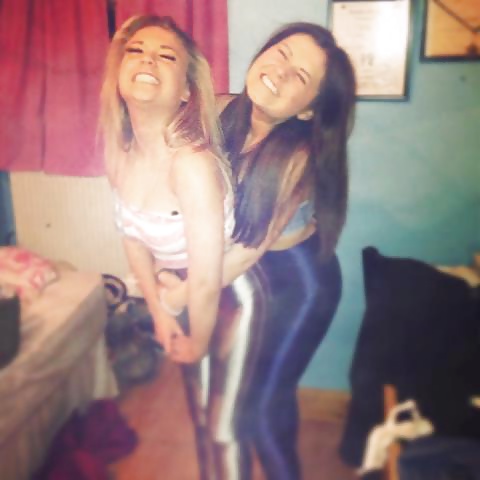 Hot Facebook Teenagers pict gal