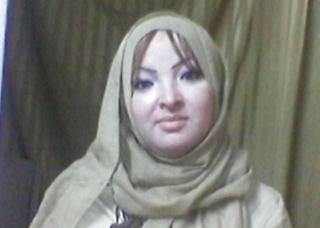 Arab Housewife 12 pict gal