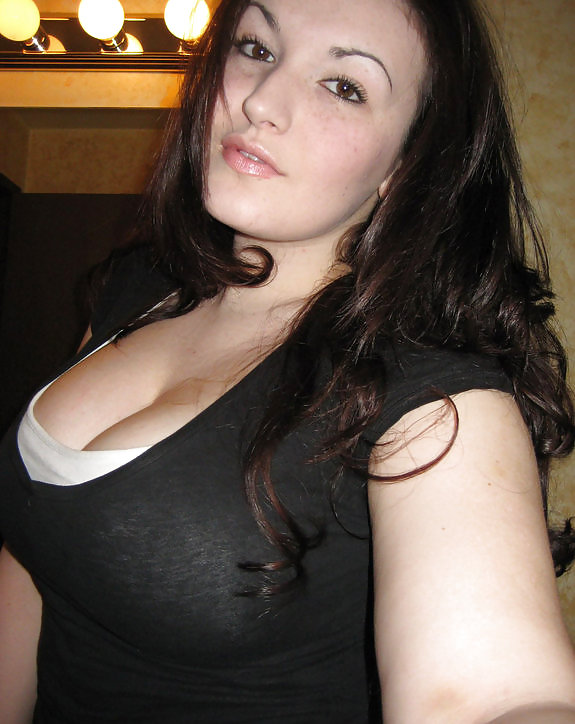sexy 25 yr old pict gal