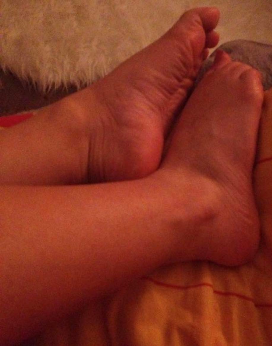 Female friend's feet pict gal