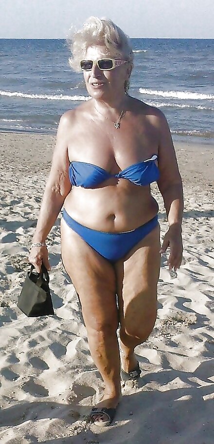 Swimsuits bikinis bras bbw mature dressed teen big huge - 44 pict gal