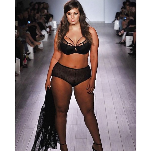 Plus sized models. Non-Nude pict gal
