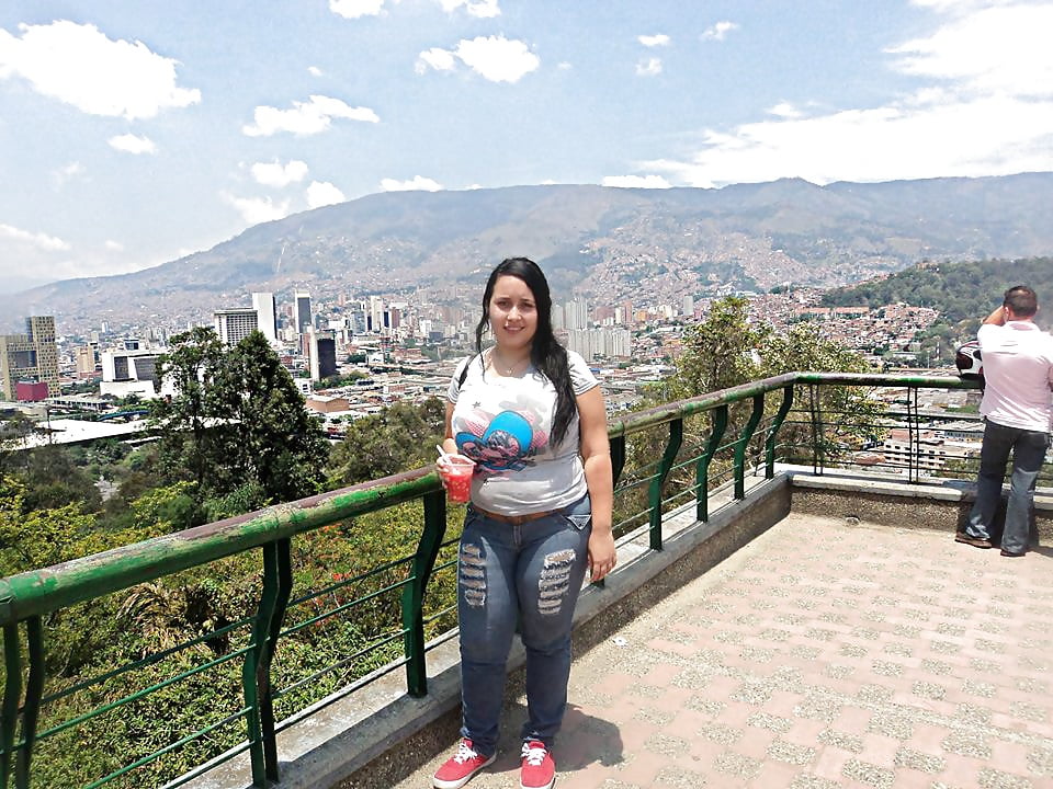 scarlet B   tetona colombiana pict gal