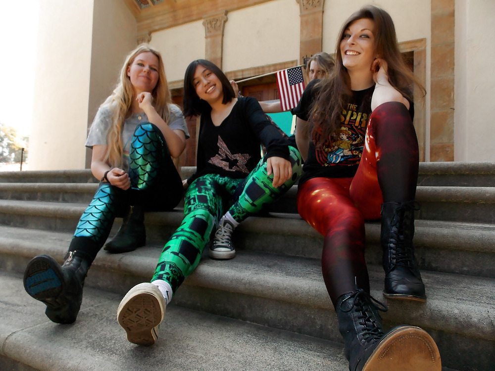 Girls in Leggins pict gal