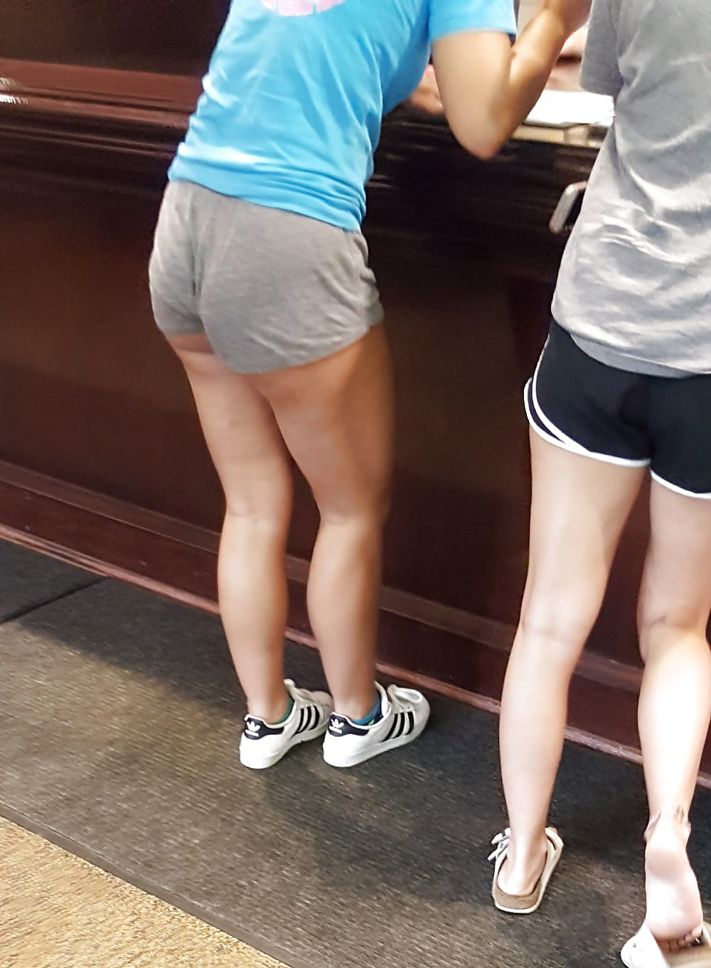 Slut teen at the bank pict gal