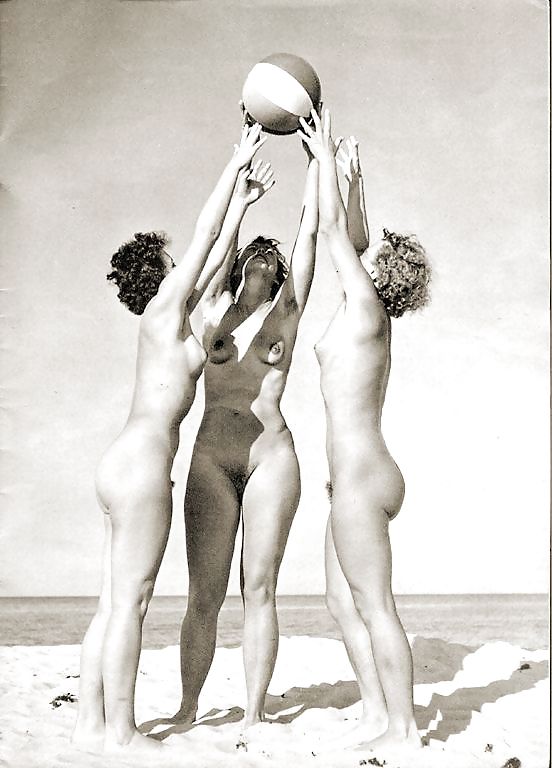 A Few Vintage Naturist Girls That Really Turn Me On (5) pict gal