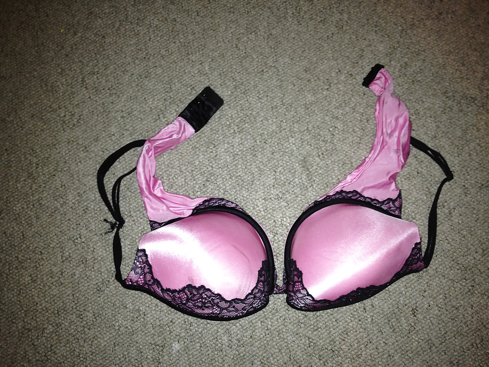 My GF's Bra's pict gal