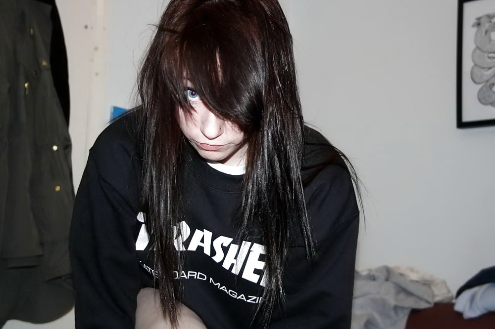 Photoboob Emo Snapchat Slut pict gal