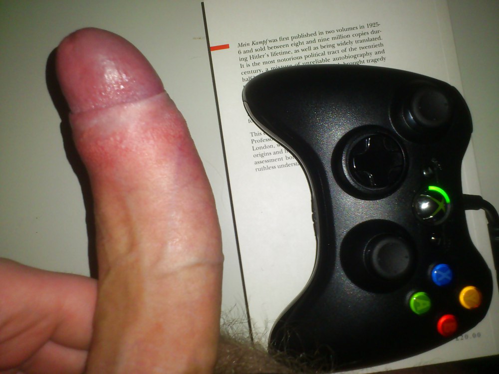 Me Vs Xbox Controller pict gal