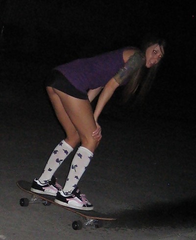 Skater Girly pict gal