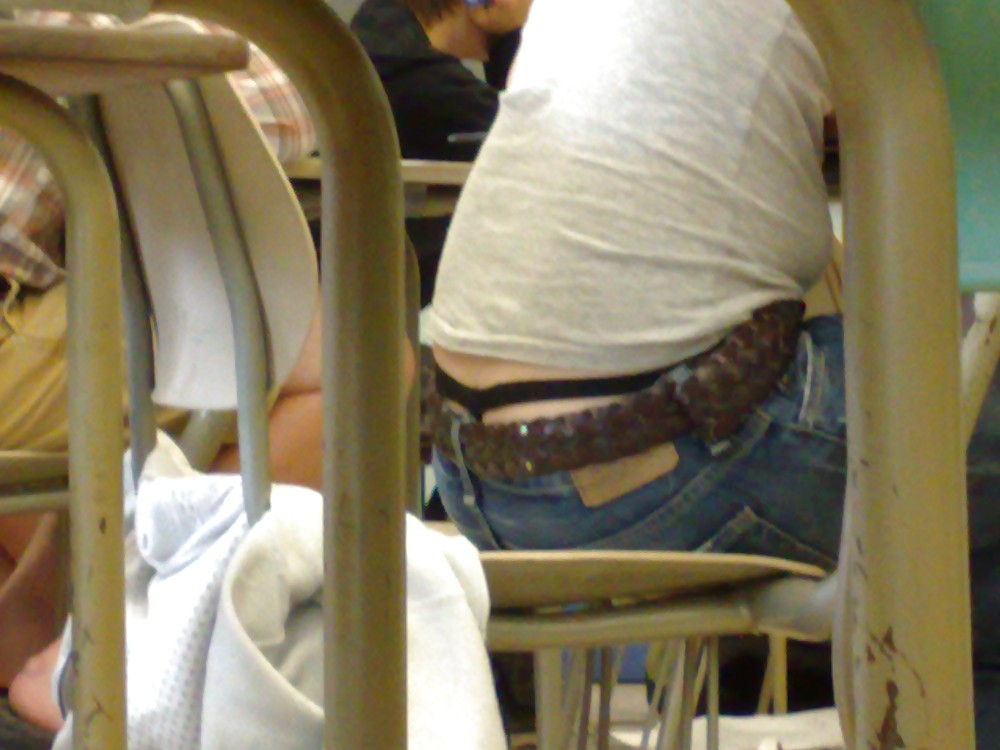 Thong 9 pict gal