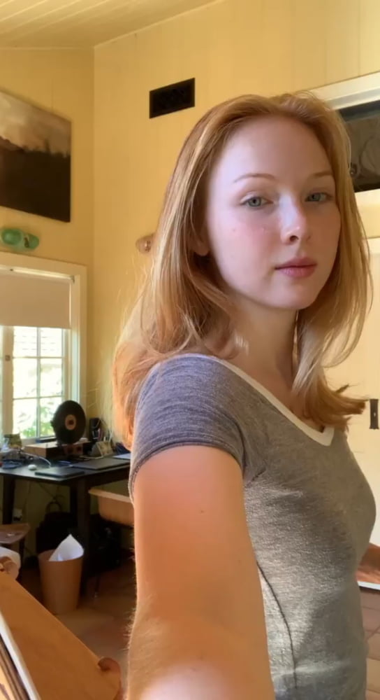 Molly Quinn Pics Xhamster