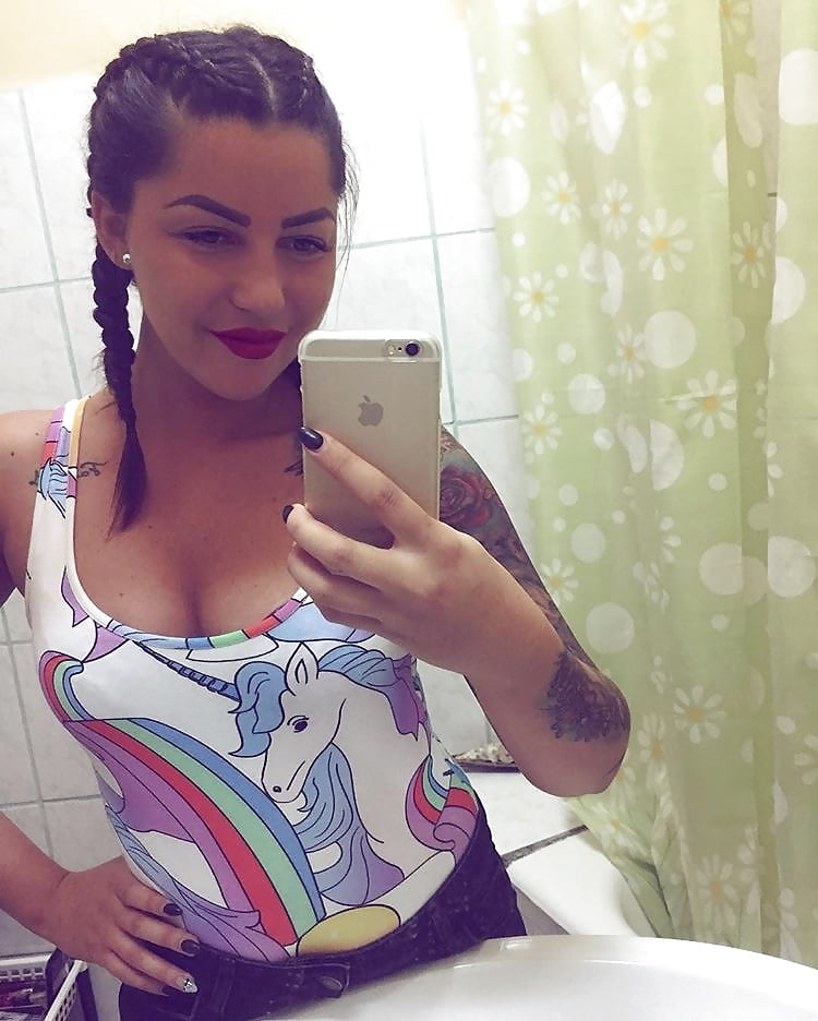Romanian Teen Slut Kinga 4 pict gal