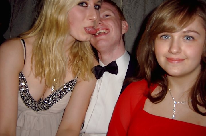 SmutDates Username 'Annabel18y' pict gal