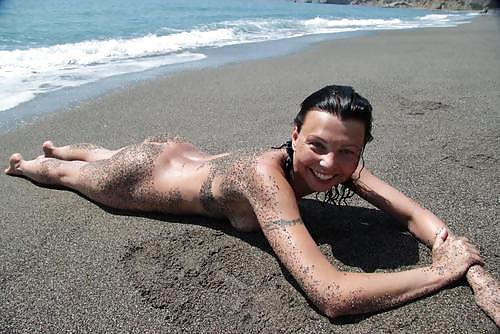 The Beauty of Amateur Nudist Beach Teens pict gal