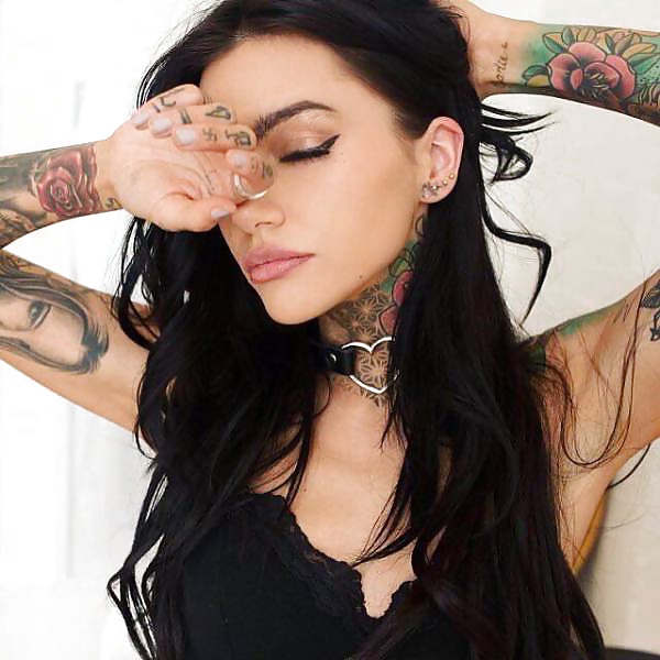 Sexy girls who like ink pict gal