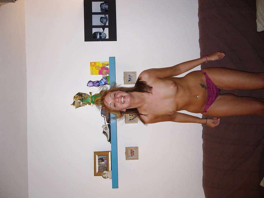 brunette teen pict gal
