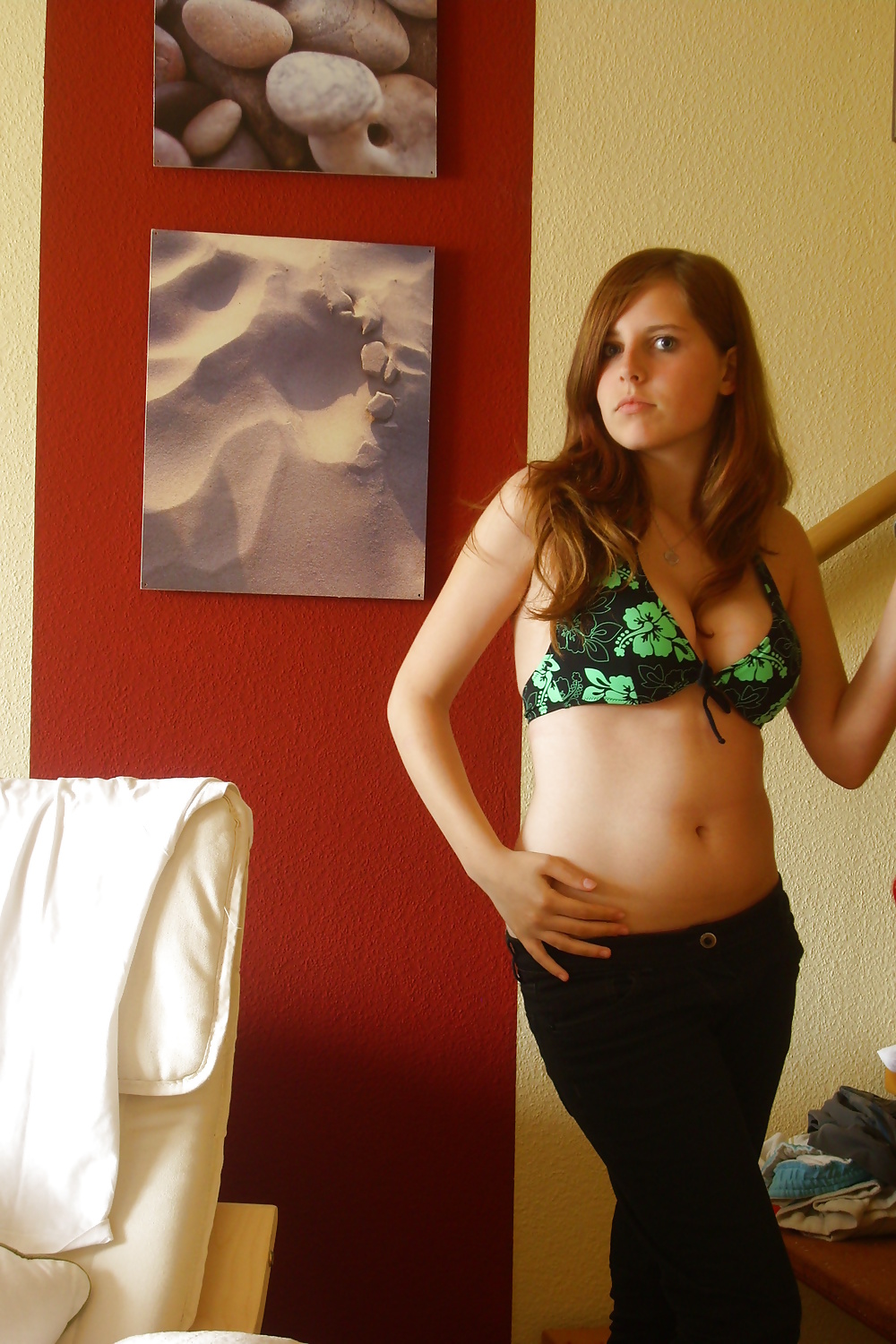 Great selfshot redhead teen pict gal