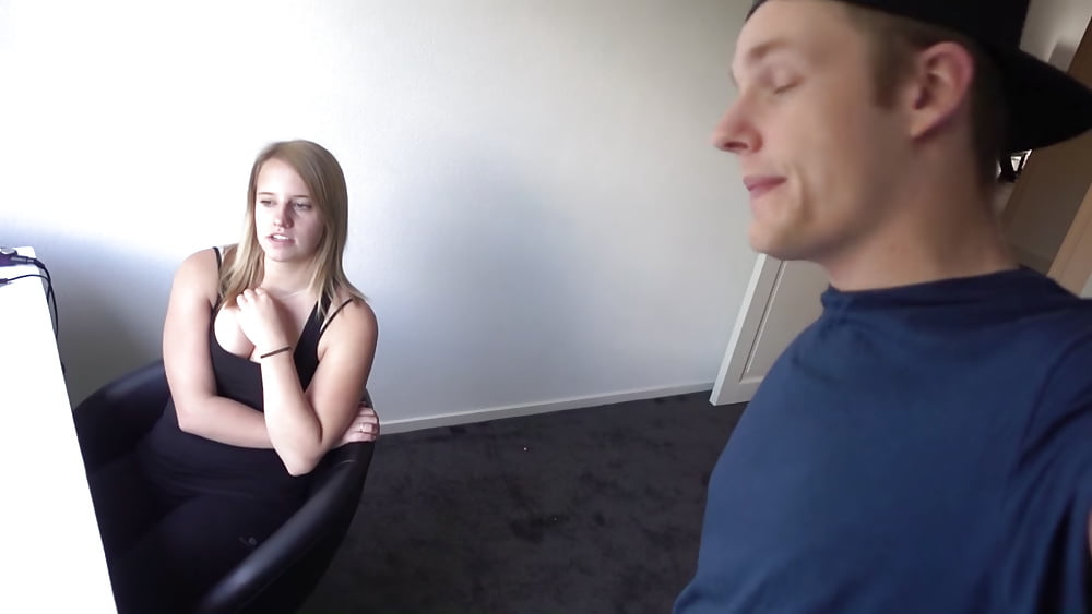 Famous Dutch Dee (from youtube) pict gal