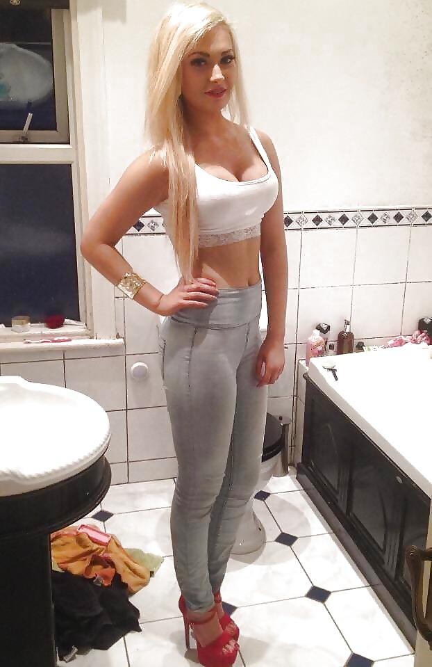 Amateur Chav Sluts Teens Bimbos Blondes Brunettes Milfs pict gal