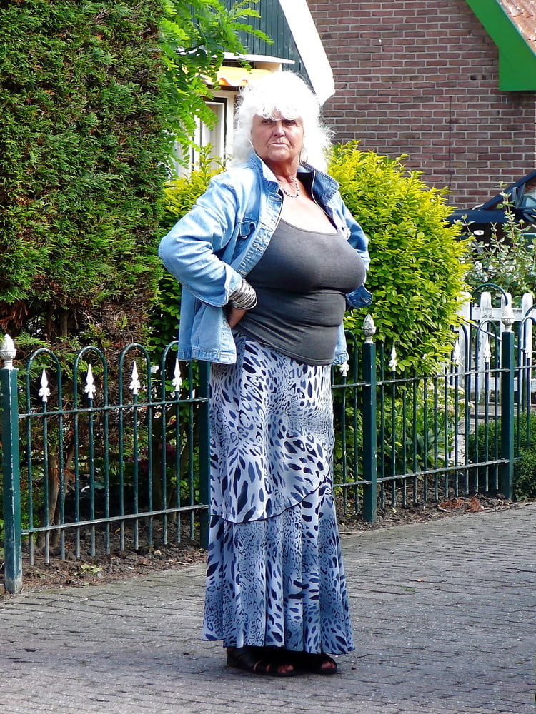 Clothed Granny - Big Boobs pict gal