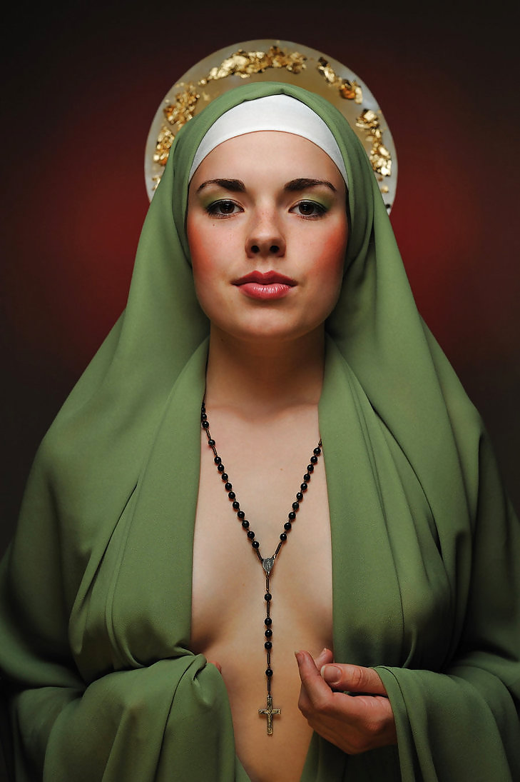 Sexy, Artistic, Original or just Sexy - 3 pict gal