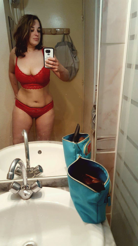 Jolie petite salope pict gal