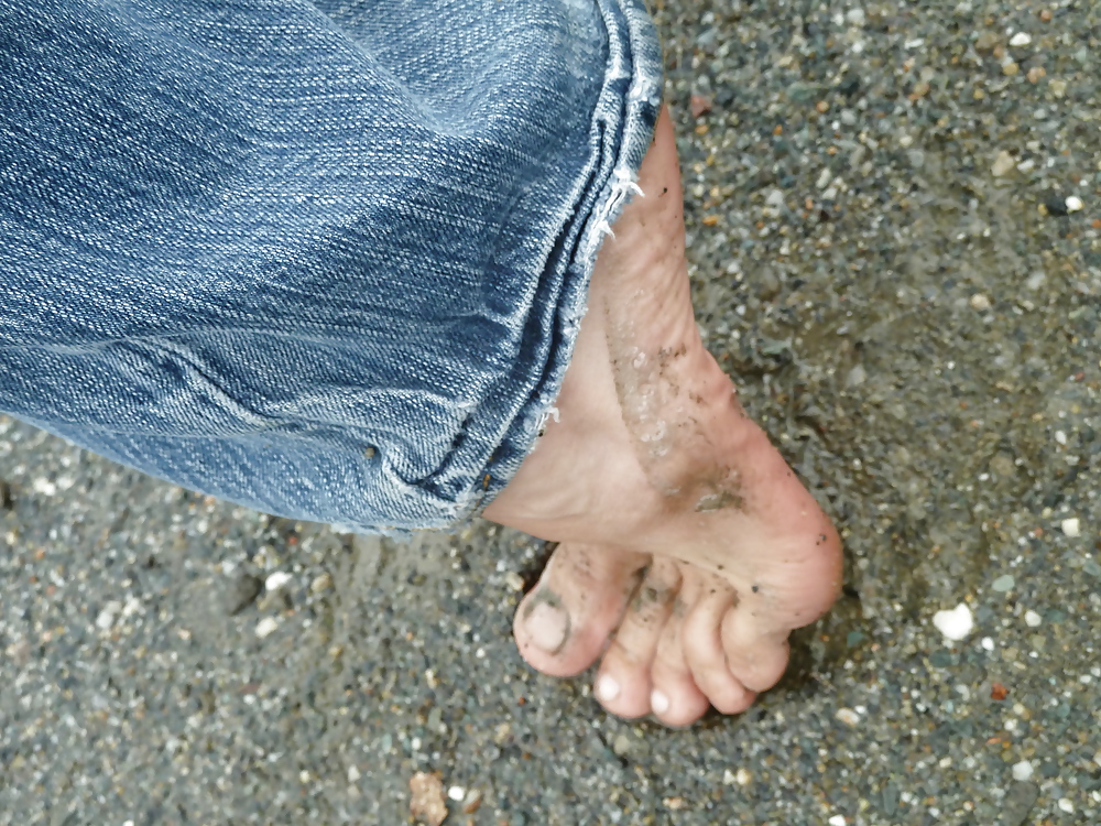 Dirty Feet pict gal