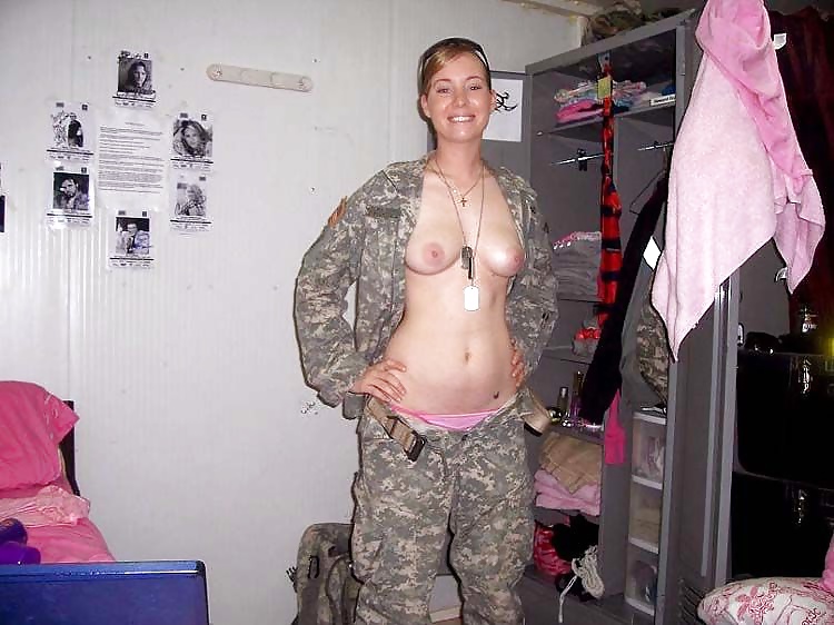 Sexy women of the military pict gal