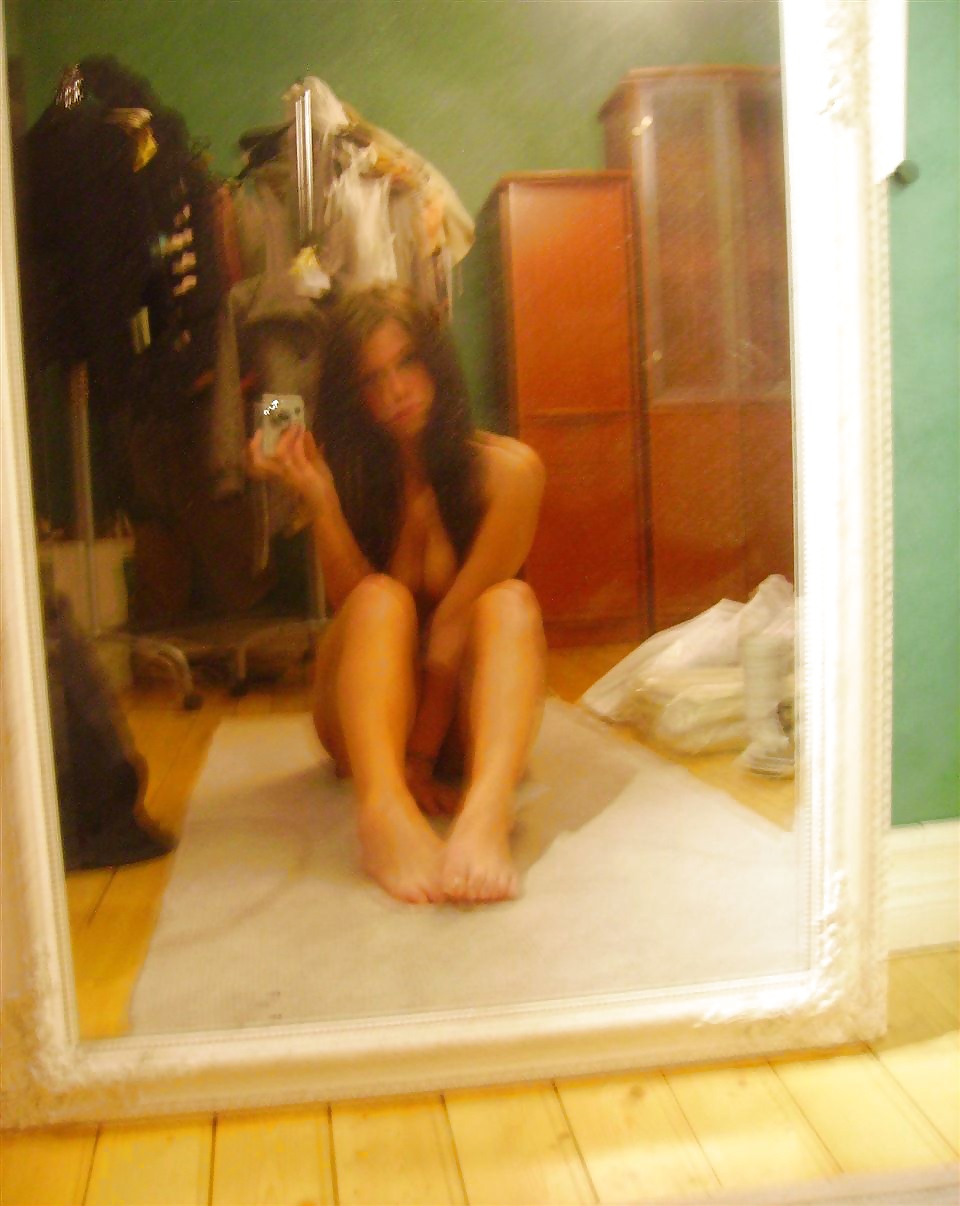 I love his provocative face pict gal