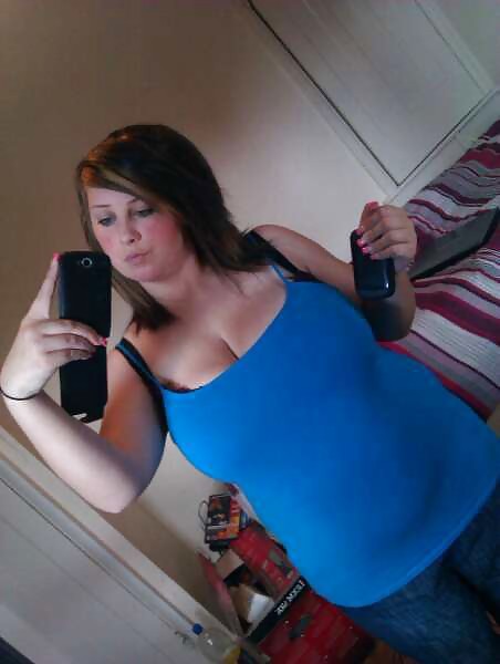 SmutDates Username 'AliciaSingle18' pict gal