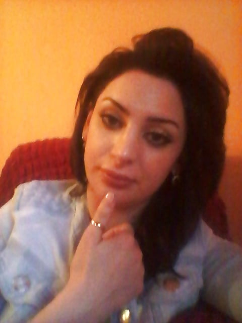 (This cunt loves to suck dick) pict gal