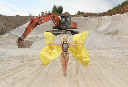 queen of excavators         