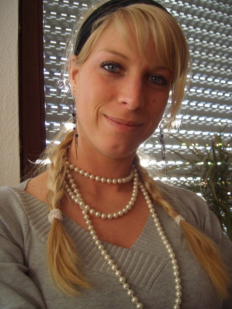 Geile Deutsch Fickschlampe photo #325233718