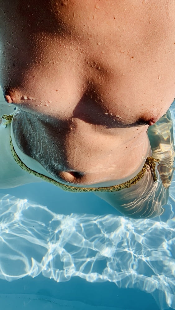 Sunny leone in bikini images