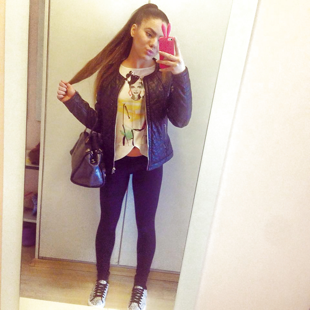 Flexible Bulgarian Slut Vanina pict gal